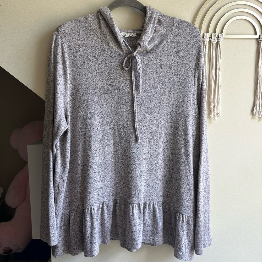 Jane and Delancey Heathered Gray Knit Top